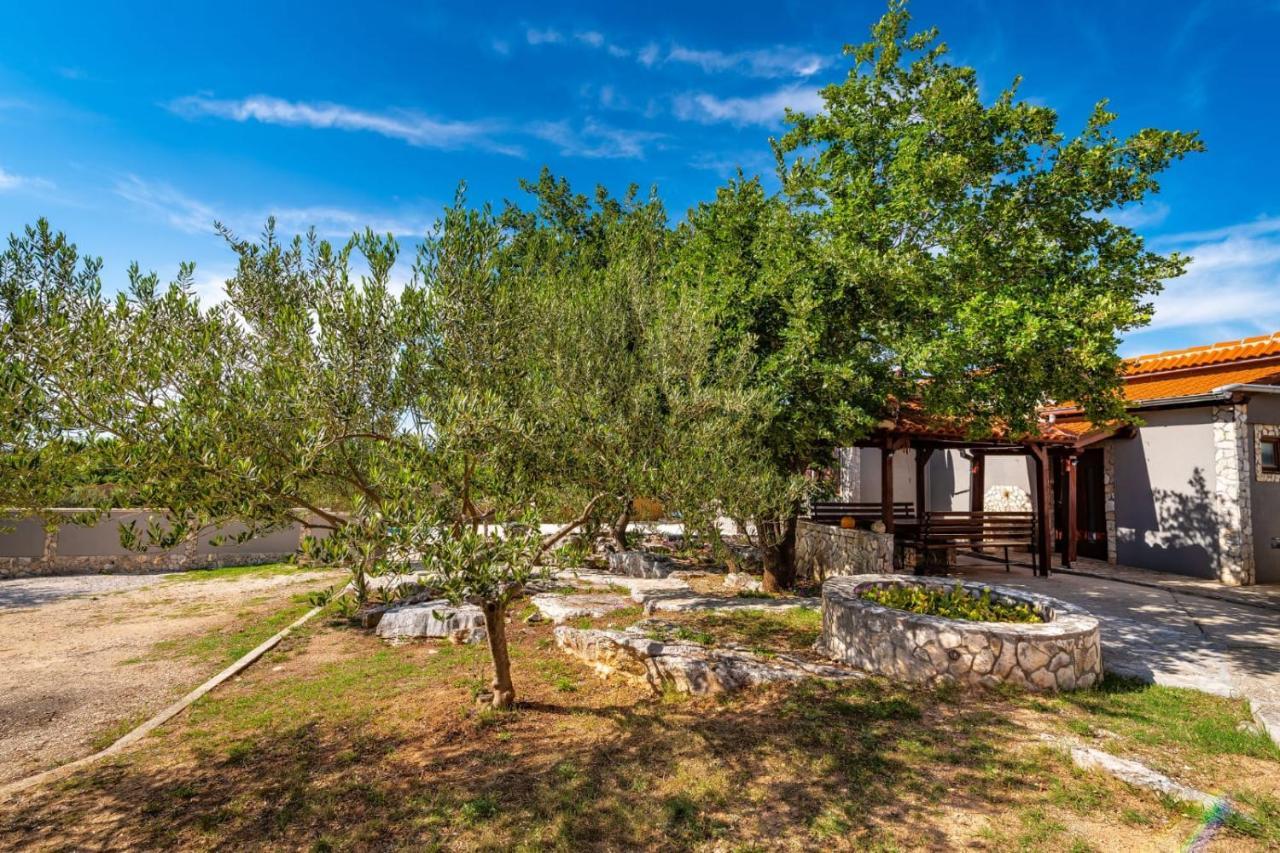 Villa Eagle Benkovac Exterior foto